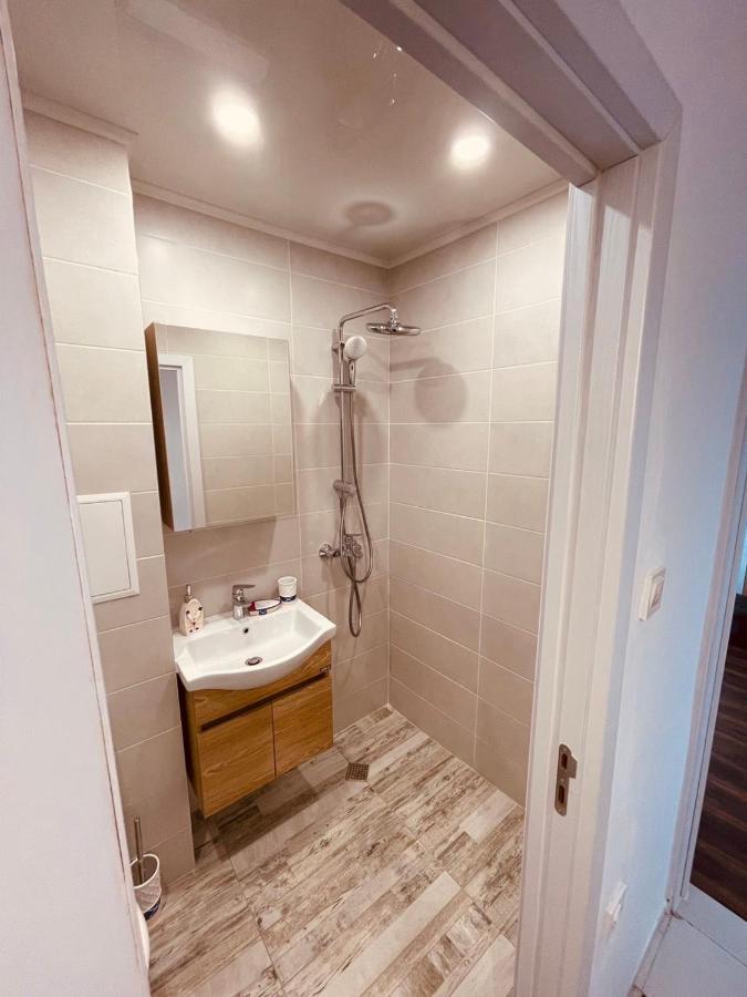 La Casa De Mary Apartment Burgas Luaran gambar
